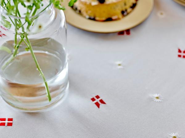 BITZ Södahl Tillykke Tablecloth 140 x 220 cm