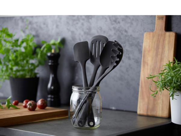BITZ By Tareq Taylor Annie Spaghetti Server 33 2 X 6 6 X 5 4 Cm Black