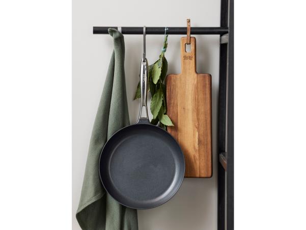 BITZ By Tareq Taylor Tarragon Cutting Board 46 X 15 X 1.9 Cm Nature