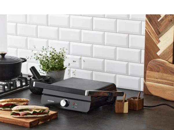 BITZ Nordic Sense Panini Grill 28 X 23 Cm 2000 Watt Black