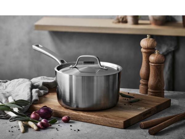 BITZ Pillivuyt Gourmet Divette Saucepan With Lid Dia 20 Cm 3.3 Liter Silver Metallic