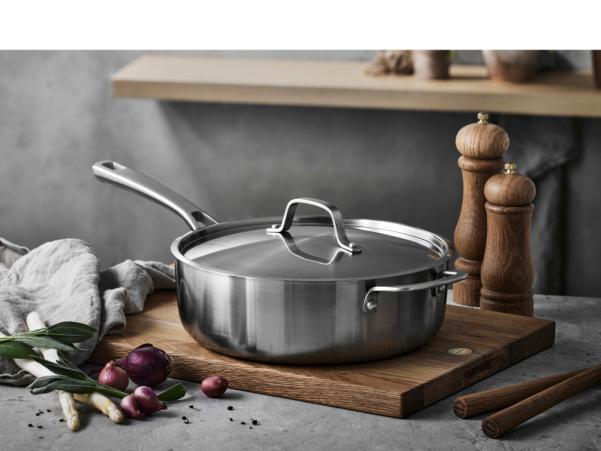 BITZ Pillivuyt Gourmet Divette Sauté Pan Ceramic Non-stick Dia 26 Cm Silver Metallic