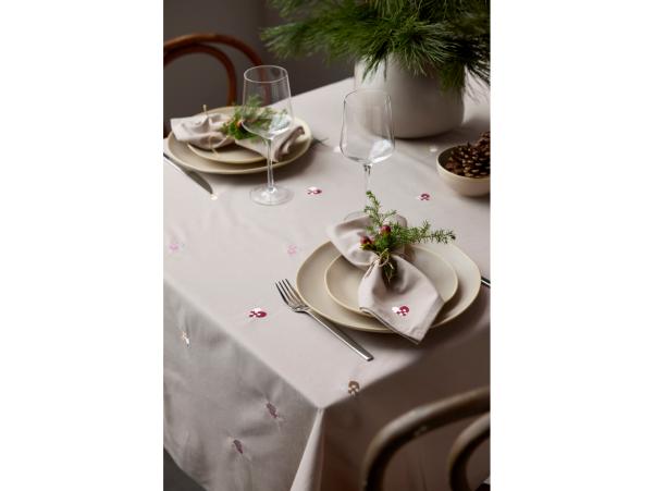 BITZ Södahl Christmas Hearts Embroidery Christmas Tablecloth 140 X 320 Cm Rose