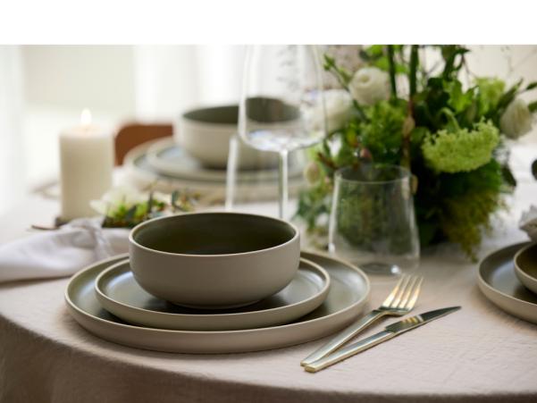 BITZ Studio Round North Bowl Dia 15 Cm Matte White/Matte Moss