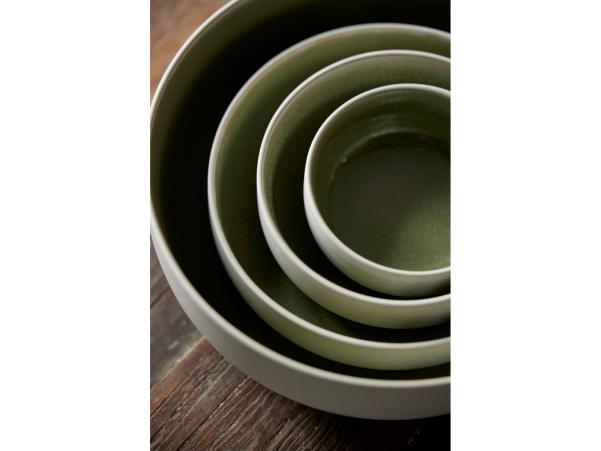 BITZ Studio Round North Salad Bowl Dia 25 Cm Matte White/Shiny Moss