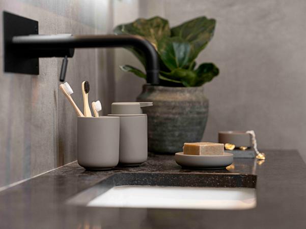 BITZ Zone Ume Toothbrush Mug Dia 8 3 X 10 3 Cm Taupe