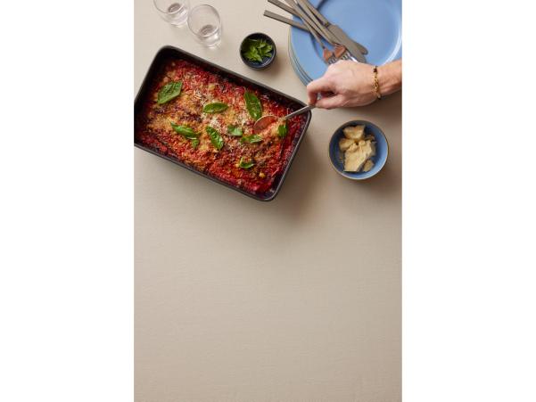 BITZ BITZ Dish Rectangular 28 X 21 X 8 Cm Black/Blue