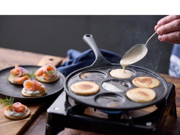 BITZ HOLM Blini Pan For 7 Pcs. Dia 23 5 Cm Black