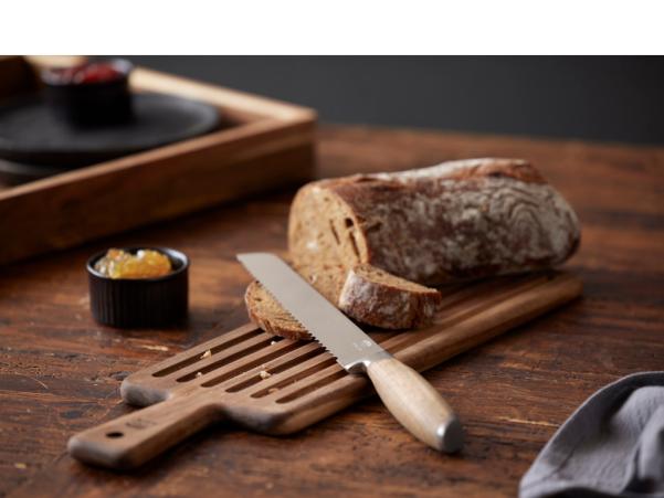 BITZ HOLM Chopping Board With Bread Knife
