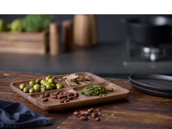 BITZ HOLM Serving Dish 30.5 X 30.5 X 2.5 Cm Acacia