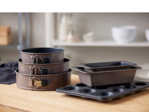 BITZ Blomsterbergs Springform Cake Tin Dia 20 Cm Latte