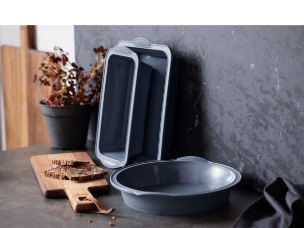 BITZ By Tareq Taylor Pecan Cake Mould Dia 26 X 6.3 Cm Indigo